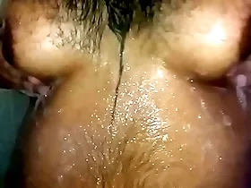 Meu ursão no banheiro