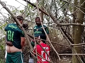 Fudendo depois do futebol dentro do mato - produção maldonatto
