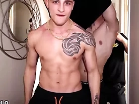 Fuck me, bro! gym bros hook up chiefly set!