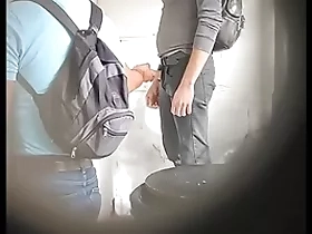 Pillados con camara oculta