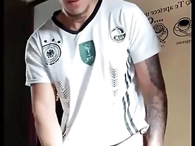 Hetero curioso me muestra su verga
