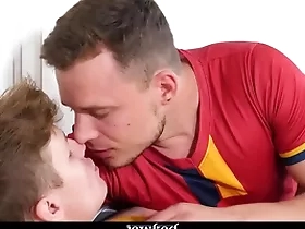 Jawked - futbol player florian mraz uses his cock on hung antony carter