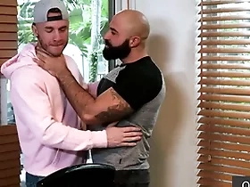 Muted gay bloke fucks idiotically - caryatid grant, mac savage