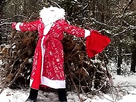 Russian santa claus jerks absent his obese dick in the forest and sends his sperm as A a gift for the new year 2022!