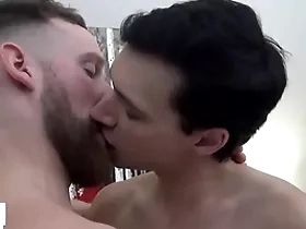 Rawfuckboys - bearded tatted stud breeds twink bareback jibe blowjob