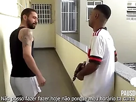 Peguei o hétero faz tudo do condomínio