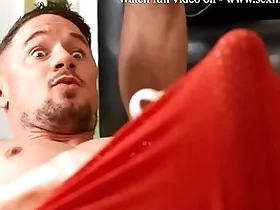 Menpop - part 4 / men / skyy knox, malik delgaty  /  - acknowledge added to wait for malik delgaty at www.men.com/malik
