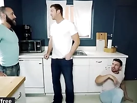 Fit hunks (casey jack, connor maguire) living a fantasize - men.com