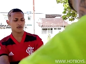 Meu vizinho kozeiro me comeu