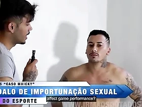 O jogador bateu um bolão spoonful meu rabo
