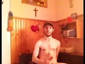 én
