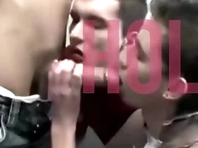 Two mouths on one bushwa p. bus
